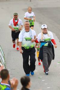 BIB: 457
                            <button type="button" onclick="openModal(3558387)" class="btn btn-primary btn-sm float-right btn-popup" data-toggle="modal" data-target=".modal-high-quality">
                        <i class="fas fa-shopping-cart"></i> Add to Cart
                    </button>
                                            <button type="button" onclick="isThisMe(3558387, true)" class="btn btn-success btn-sm float-right btn-popup btn-isme hidden" data-toggle="tooltip" data-placement="bottom" title="นี่คือรูปของคุณใช่ไหม คลิกที่นี่เพื่อเอาเข้าอัลบั้ม">
                        <i class="fas fa-plus"></i> Add to album
                    </button>
                    <button type="button" onclick="isThisMe(3558387, false)" class="btn btn-warning btn-sm float-right btn-popup btn-isnotme hidden">
                        <i class="fas fa-ban"></i> Remove from album
                    </button>